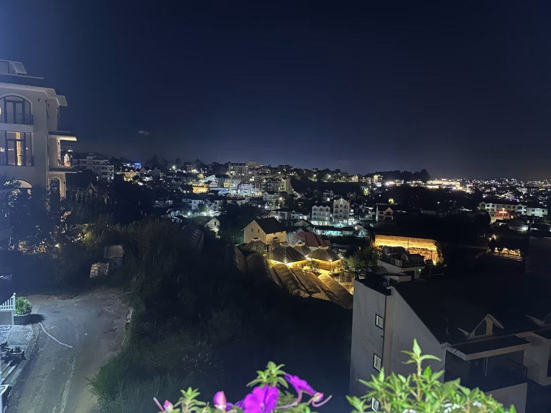 Phòng đơn Vip View Thành phố 2