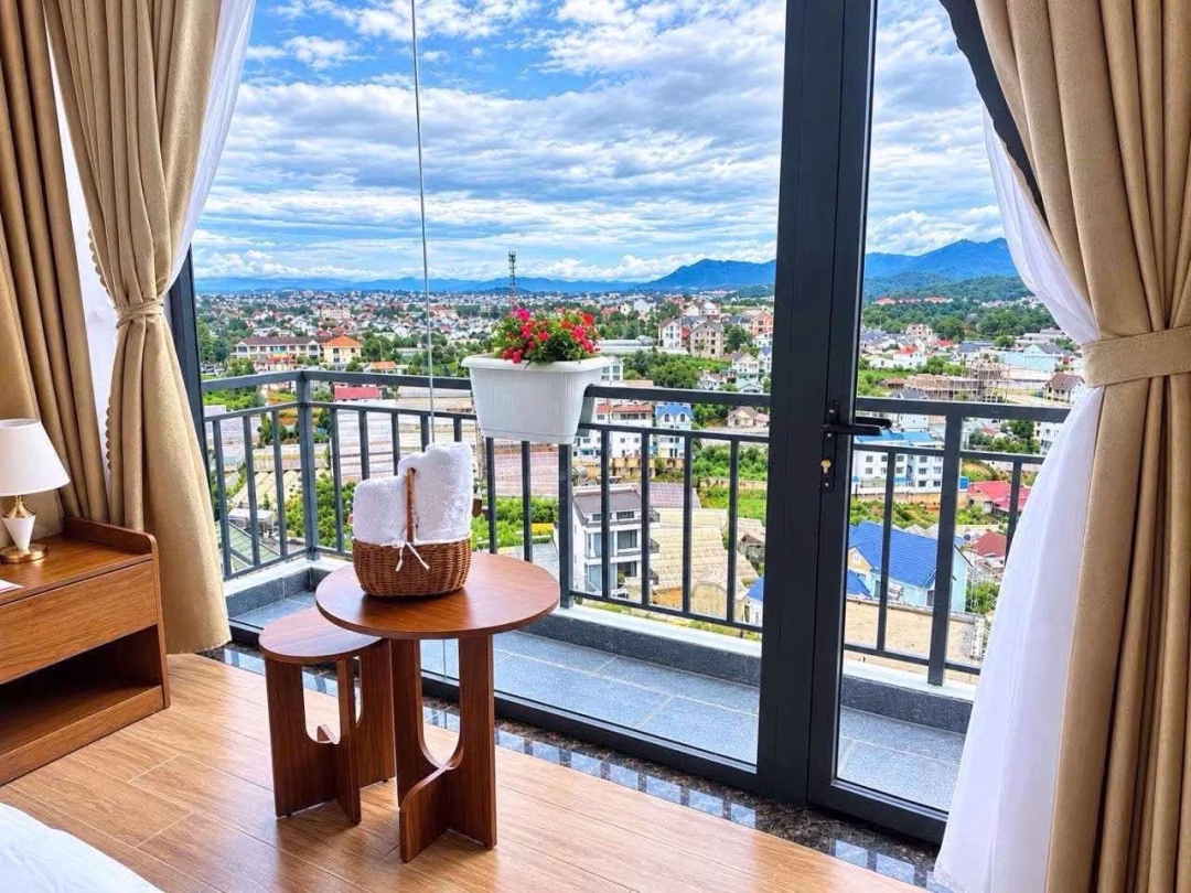 Phòng đơn Vip View Thành phố 3
