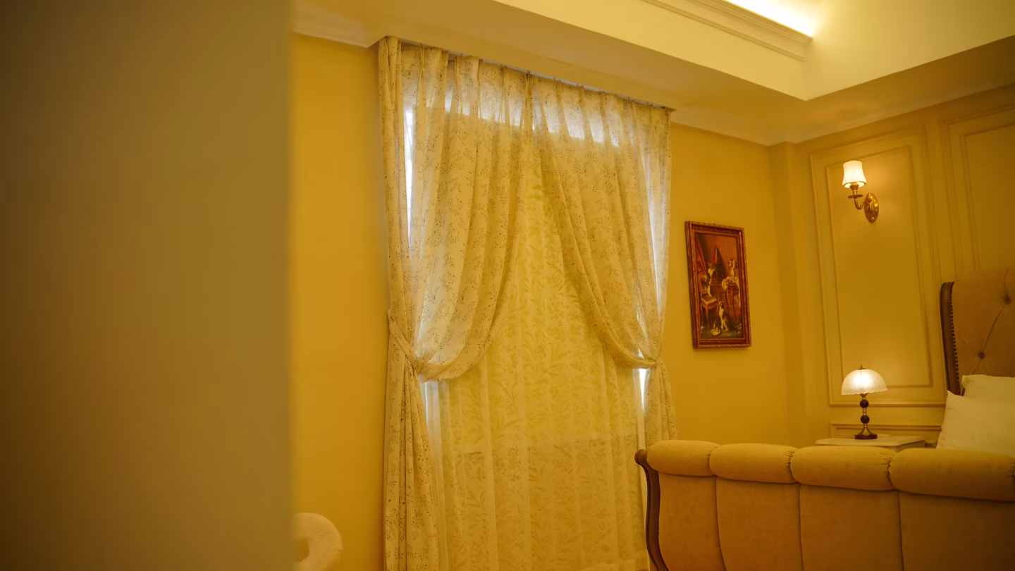 NEOCLASSIC 6