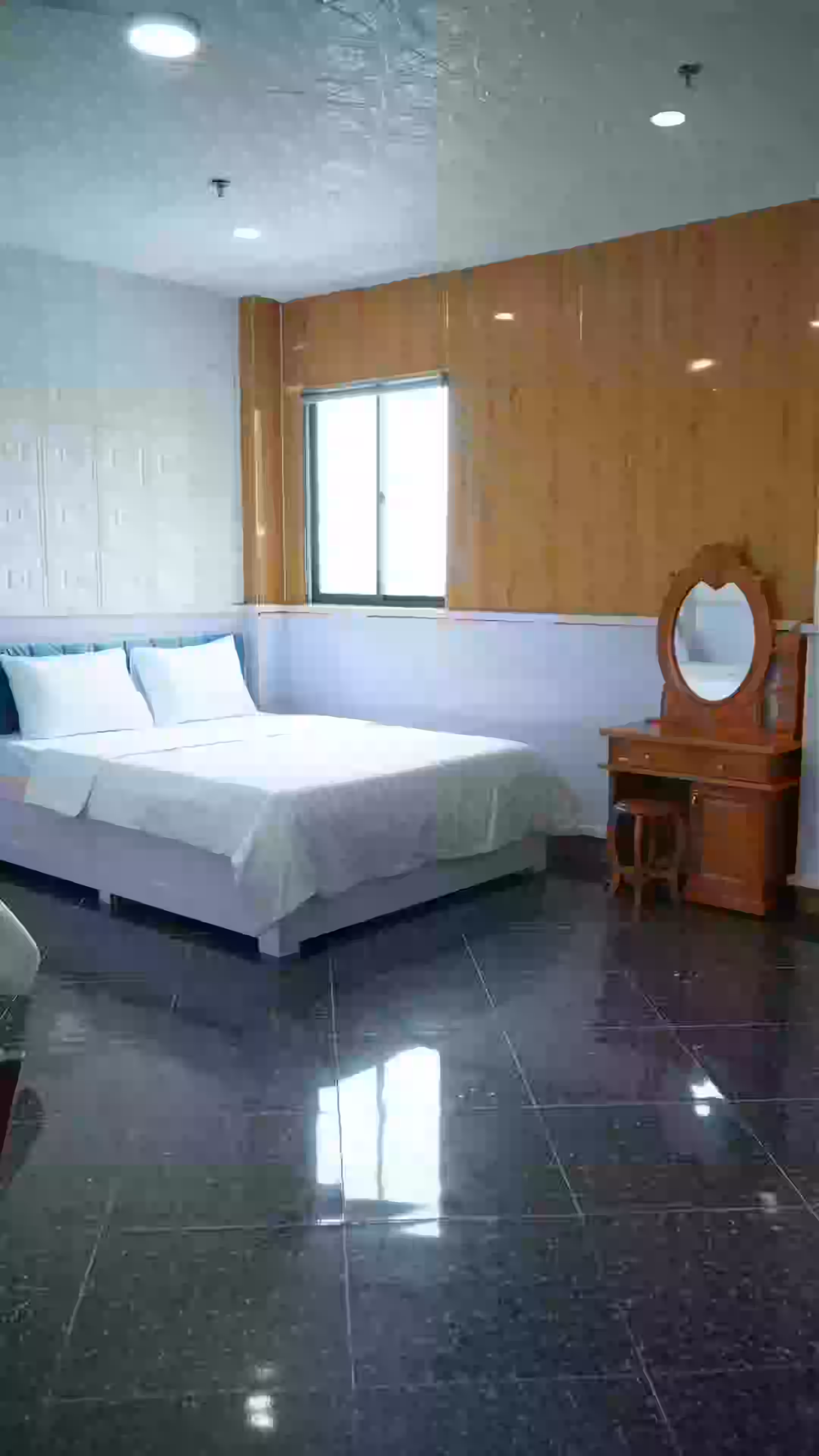 Phòng 306 8